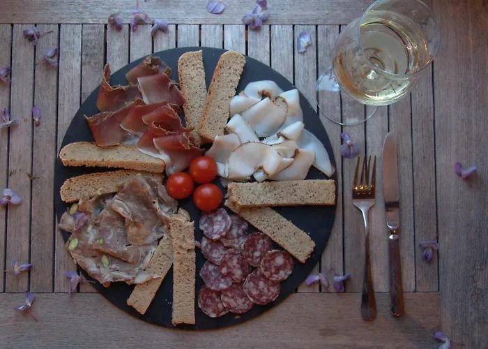 Hotel La Sosta Di Ottone Iii 2*