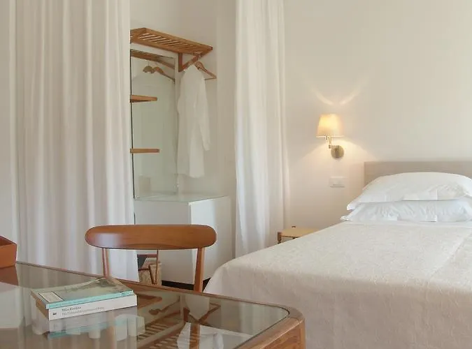 Hotel La Sosta Di Ottone Iii 2*